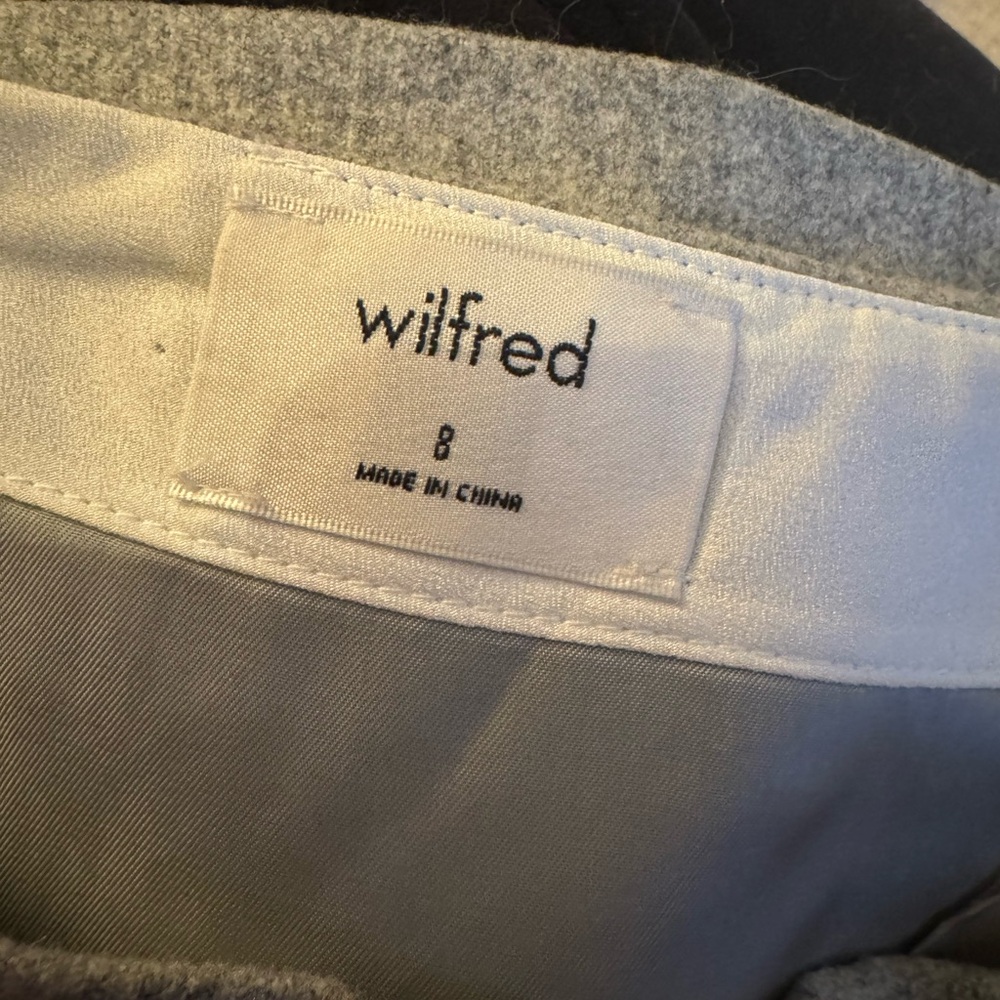 Aritzia Gray Mini Skirt - Picture 6 of 6